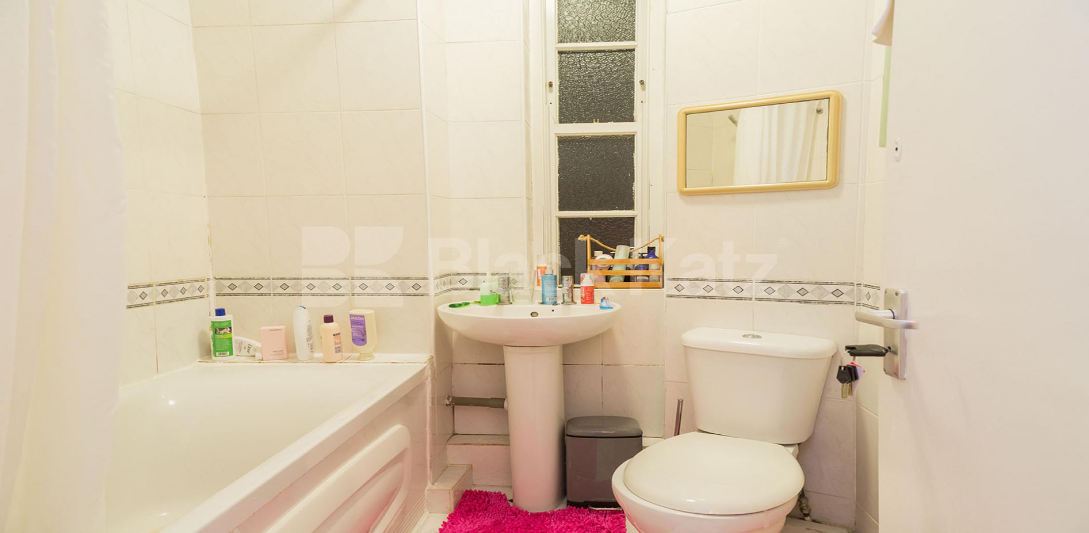 Modern Apartment Clarendon Road, Notting Hill